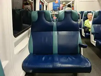 Sitzplätze in LIRR-M7-Wagen