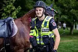 Berittener Polizeibeamter