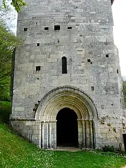 Westfassade des Priorats Merlande