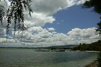 Lake Rotorua, nördlich der Stadt