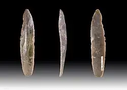 Klingen aus Feuerstein zum Bearbeiten von Elfenbein