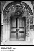 Tympanon mit romanischem Portal 1910