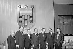 Bild der Landesregierung bei der konstituierenden Sitzung des Landtags am 24. Oktober 1989