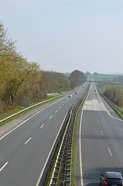 Lange Meil, Richtung Obertiefenbach (von Ahlbach gesehen)