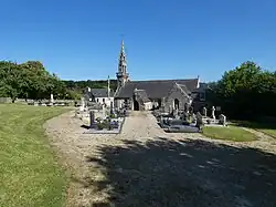 Umfriedeter Pfarrbezirk