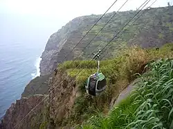 Seilbahn Achadas da Cruz, Madeira; Fahrt zu den Fajã da Quebrada Nova