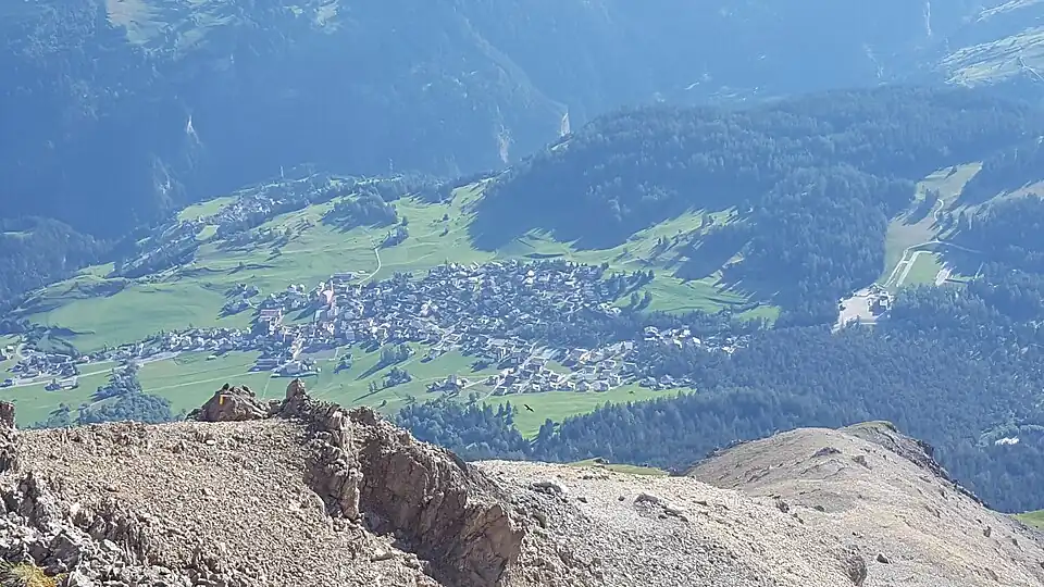 Blick hinunter nach Lantsch/Lenz