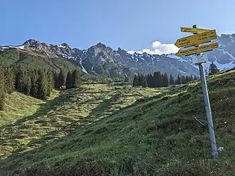 Blick von der Onemosalm auf die Lausköpfe