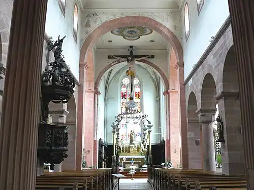 Innenansicht der Stiftskirche Lautenbach