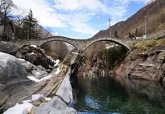 Lavertezzo: Ponte dei Salti