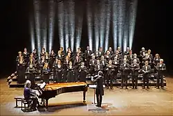 Martina Batič dirigiert den Chœur de Radio France (2019)