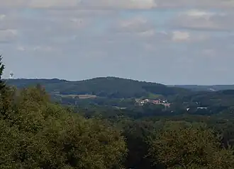 Der Leedener Berg mit Fernmeldeturm