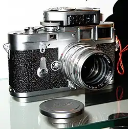 Leica M3 mit Belichtungs­messer