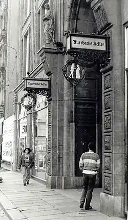 Eingang Mädler-Passage (1996)