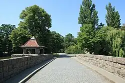 Brücke über das Wehr (2015)