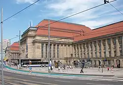 Bahnhofsvorplatz von Osten (2023)