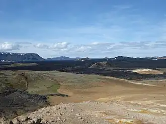 Blick vom Gipfel des Leirhnjúkur in die Caldera der Krafla
