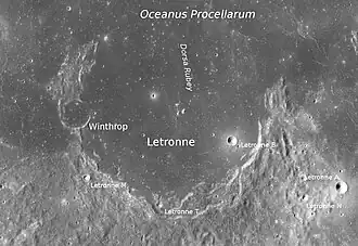 Letronne und Nebenkrater (LROC-WAC)