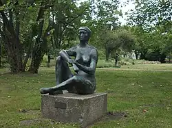 Sitzendes Mädchen, 1958, Leuna