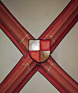 Deidesheim, Pfarrkirche St. Ulrich: Wappenschlussstein der Leyser von Lambsheim