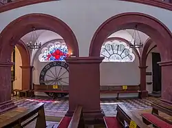 Liebfrauenkirche, Koblenz, Langhaus zw. 1180 und 1230, Fächerfester in romanischem Kontext