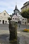 Neuer Marktbrunnen auf dem neu sanierten Marktplatz