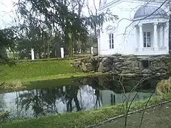 Lili-Tempel, Offenbach. Hier lustwandelte der 25-jährige Goethe im Sommer 1775 mit der 16 Jahre alten Bankierstochter Anna Elisabeth („Lili“) Schönemann.