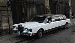 Verlängerter Lincoln Town Car