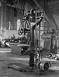 Industriesäulenbohrmaschine mit Riemenantrieb (1916)