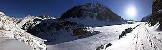 Linker Fernerkogel mit Mittelbergferner, links die Braunschweiger Hütte, im Hintergrund der Karleskogel (2024)