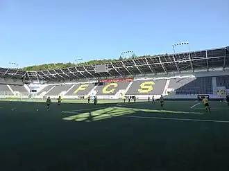 Der Innenraum des Stadions (Mai 2017)