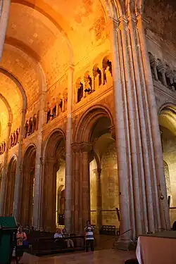 Romanisches Schiff ohne Obergaden