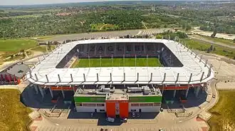 Luftbild einer Drohne vom Zagłębie-Lubin-Stadion (Juni 2015)