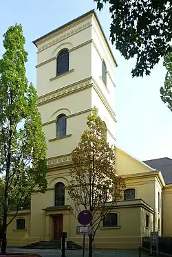 Luisenkirche am Gierkeplatz