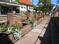 Der Zwölf-Röhren-Brunnen (Mümlingquelle) in Beerfelden