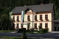 Schule (denkmalgeschützt)