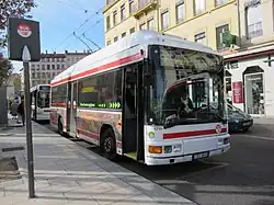 Die 9,6 Meter langen Midi-Obusse in Lyon sind Sonder­anfertig­ungen