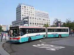 Gelenkbus am Mannheimer Hauptbahnhof (2005)