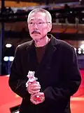 Hong Sang-soo mit seinem gewonnenen Silbernen Bären