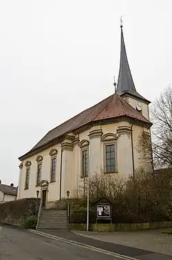 Die Filialkirche in Weichtungen