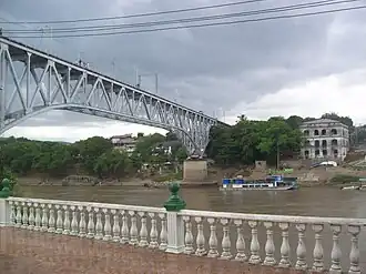 Brücke über den Río Magdalena zwischen Girardot und Flandes