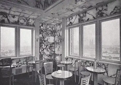 Alabastercafé im Turm in den 1920er Jahren