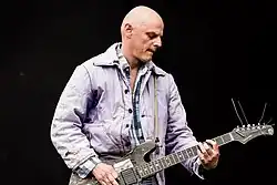 Sänger und Gitarrist Mike Andrae