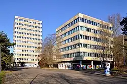 Blick auf B- und C-Turm von Süden