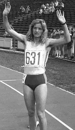 Die EM-Vierte von 1982 und 3000-Meter-EM-Zweite von 1982 Maricica Puică kam nach ihrer Silbermedaille drei Tage zuvor über 3000&nbsp;Meter nun auf Rang fünf, 1984 hatte sie olympisches Gold über 3000&nbsp;Meter und Bronze über 1500&nbsp;Meter errungen