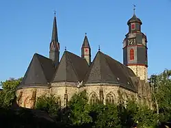 Paralleldächer auf der Markuskirche Butzbach