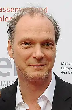 Martin Brambach spielt Peter Michael Schnabel