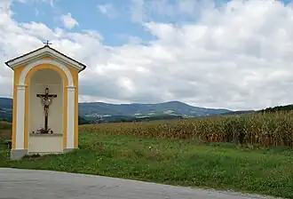Masenbergstock von Grafendorf aus; im Bild der Pongratzer Kogel