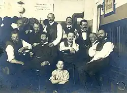 Arthur Haferkorn neben Max Klinger beim Kegelabend im Künstlerhaus, November 1903