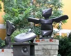 Der&nbsp;Assistent, Der&nbsp;Frosch und Die&nbsp;Schildkröte (1967) vor dem Lenbachhaus in München